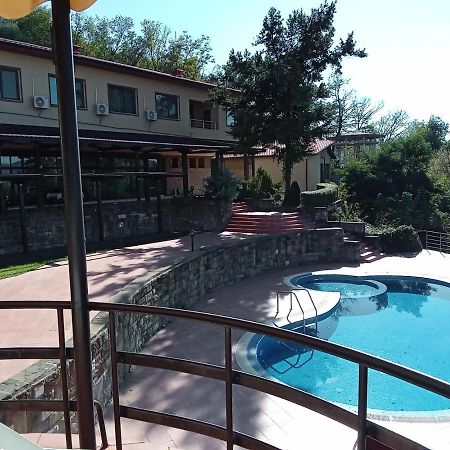 Park Hotel Stratesh Λόβετς Εξωτερικό φωτογραφία
