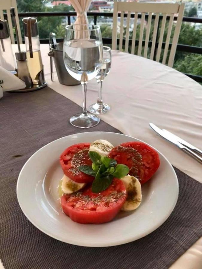 Park Hotel Stratesh Λόβετς Εξωτερικό φωτογραφία