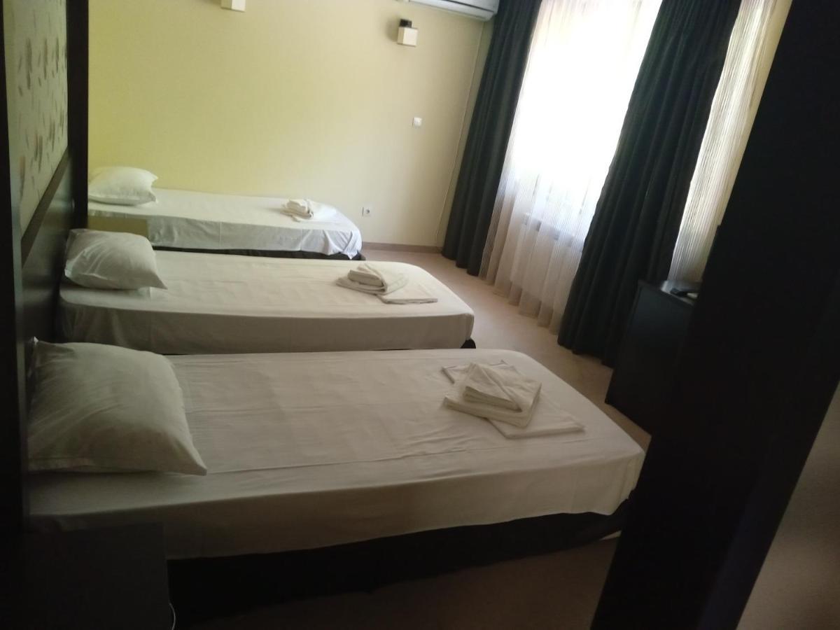 Park Hotel Stratesh Λόβετς Εξωτερικό φωτογραφία