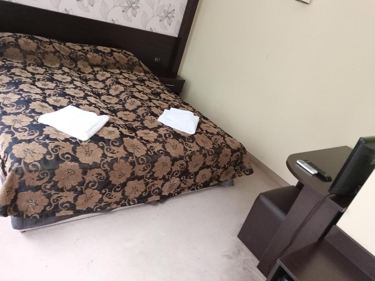 Park Hotel Stratesh Λόβετς Εξωτερικό φωτογραφία
